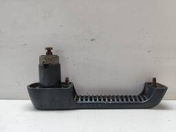 MAÇANETA DIANTEIRA ESQUERDA UNO 1985 A 2004