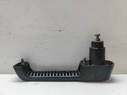 MAÇANETA TRASEIRA ESQUERDA UNO 1985 A 2004