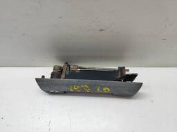 MAÇANETA DIANTEIRA DIREITA FIAT 147 1977 A 1986