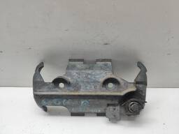 SUPORTE MAÇANETA TRASEIRA DIREITA CORSA 1994 A 2000