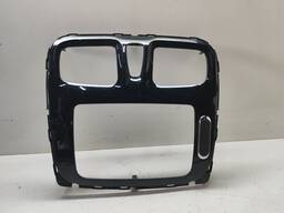 MOLDURA MULTIMÍDIA SANDERO 2014 A 2021