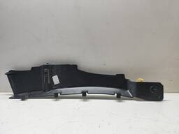 ACABAMENTO PORTA MALAS ESQUERDO SANDERO 2014 A 2021