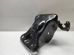 SUPORTE EIXO TRASEIRO DIREITO POLO 2018 A 2025