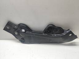 SUPORTE FAROL DIREITO POLO 2018 A 2025