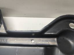 SUPORTE FAROL DIREITO POLO 2018 A 2025