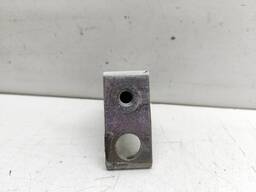 DOBRADIÇA INFERIOR PORTA DIANTEIRA POLO 2018 A 2025