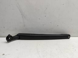 BRAÇO LIMPADOR TRASEIRO POLO 2018 A 2025