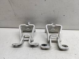 PAR DOBRADIÇAS TAMPA TRASEIRA POLO 2018 A 2025