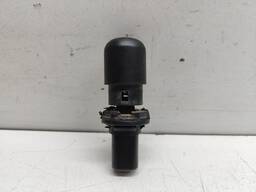 BATENTE TAMPA PORTA MALAS POLO 2018 A 2025