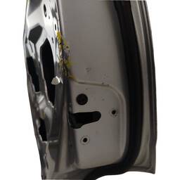 PORTA TRASEIRA DIREITA GM CAPTIVA 2008 2009 A 2017