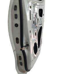 PORTA TRASEIRA DIREITA MITSUBISHI TRITON 2017 A 2024