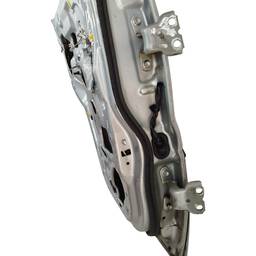 PORTA TRASEIRA ESQUERDA CHEVROLET TRACKER 2001 Á 2009