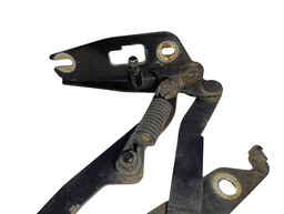 DOBRADIÇA ESQUERDA TAMPA TRASEIRA MALA JETTA 2007 A 2010