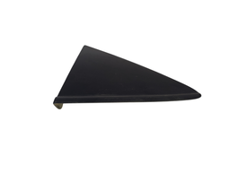 ACABAMENTO EXTERNO COLUNA TRASEIRA ESQUERDA YARIS 2019/...