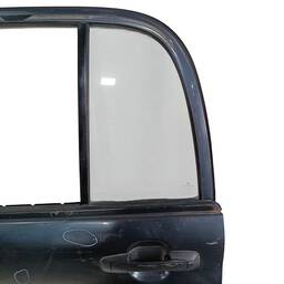 PORTA TRASEIRA ESQUERDA GM TRACKER 2001 Á 2009 ORIGINAL