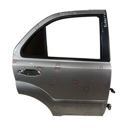 PORTA TRASEIRA DIREITA KIA SORENTO 2004 2005 A 2008 2009