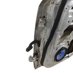 PORTA TRASEIRA DIREITA KIA SORENTO 2004 2005 A 2008 2009