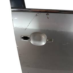 PORTA DIANTEIRA DIREITA GM CAPTIVA 2008 2009 2010 À 2017