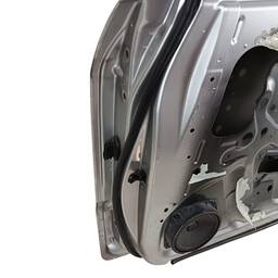 PORTA DIANTEIRA DIREITA GM CAPTIVA 2008 2009  2010 À 2017