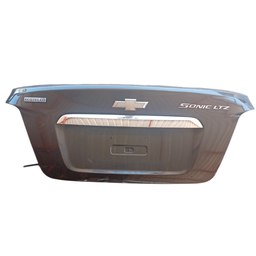 Tampa Traseira Sonic Sedan 2012 2013 a 2014