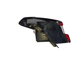 LANTERNA TRASEIRA DIREITA CITY HATCH 2022/ (CANTO)