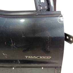 PORTA DIANTEIRA DIREITA CHEVROLET TRACKER 2001 Á 2009