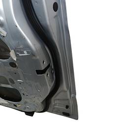 PORTA DIANTEIRA DIREITA GM  S10 TRAILBLAZER 2012 Á 2022 2023