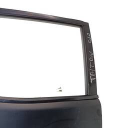 PORTA TRASEIRA DIREITA MITSUBISHI TRITON 2008 2009 Á 2017