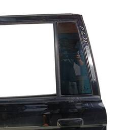 PORTA TRASEIRA ESQUERDA MITSUBISHI PAJERO SPORT 2005 À 2011