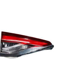 Lanterna Traseira Esquerda Corolla 2020/ (mala) S/ Led
