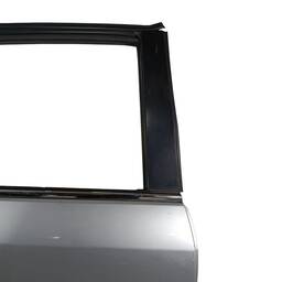 PORTA TRASEIRA DIREITA GM CAPTIVA 2008 2009 2010 Á 2017