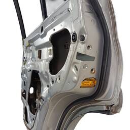 PORTA TRASEIRA DIREITA TRACKER 2001 2002 A 2009