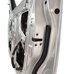 PORTA DIANTEIRA DIREITA NISSAN FRONTIER 2008 A 2016 ORIGINAL