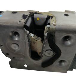 FECHADURA TRASEIRA DIREITA  RENEGADE TORO 2016 Á 2025