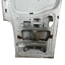 TAMPA TRASEIRA DIREITA RENAULT MASTER 2003 A 2013  ORIGINAL