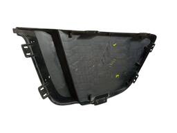 GRADE MOLDURA PARACHOQUE ESQUERDA S/ MILHA FIT 2015 A 2017