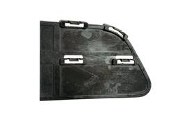 ACABAMENTO DIREITO GRADE INFERIOR PARACHOQUE VERSA 16 A 19