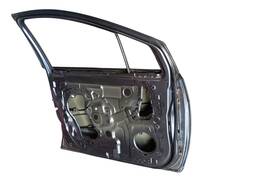 PORTA DIANTEIRA ESQUERDA VERSA 2021 2022 2023/..