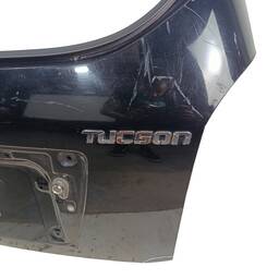 TAMPA TRASEIRA  HYUNDAI TUCSON 2005 2006 A 2016 2017