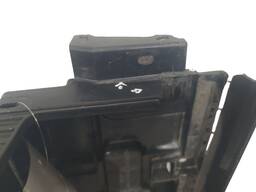 SUPORTE BATERIA PEUGEOT 208 C3 1.2 1.5 1.6 13/19 COM DETALHE