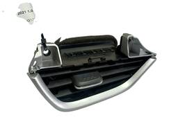 DIFUSOR AR LATERAL LADO ESQUERDO ONIX 2020/..