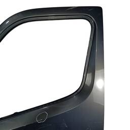 PORTA DIANTEIRA ESQUERDA RENAULT MASTER 2014 2015 Á 2022