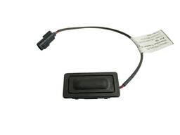 BOTÃO ABERTURA MALA ONIX TRACKER 2020 2021/ SPIN 2024/