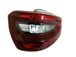 LANTERNA TRASEIRA ESQUERDA CITROEN C3 2023/ (DETALHE)