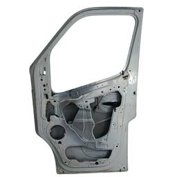 PORTA DIANTEIRA DIREITA RENAULT MASTER 2014 2015 A 2022