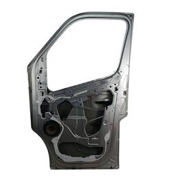 PORTA DIANTEIRA DIREITA RENAULT MASTER 2014 A 2022 ORIGINAL