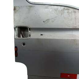 PORTA DIANTEIRA DIREITA RENAULT MASTER 2003 2004 2005 A 2013