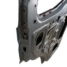 PORTA DIANTEIRA DIREITA RENAULT MASTER 2003 2004 2005 A 2013