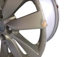 RODA AVULSA KIA CERATO ARO 16 ORIGINAL (DETALHE)