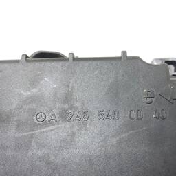 CAIXA FUSÍVEIS MERCEDES A200 1.6 2015 2016 A2465400040
